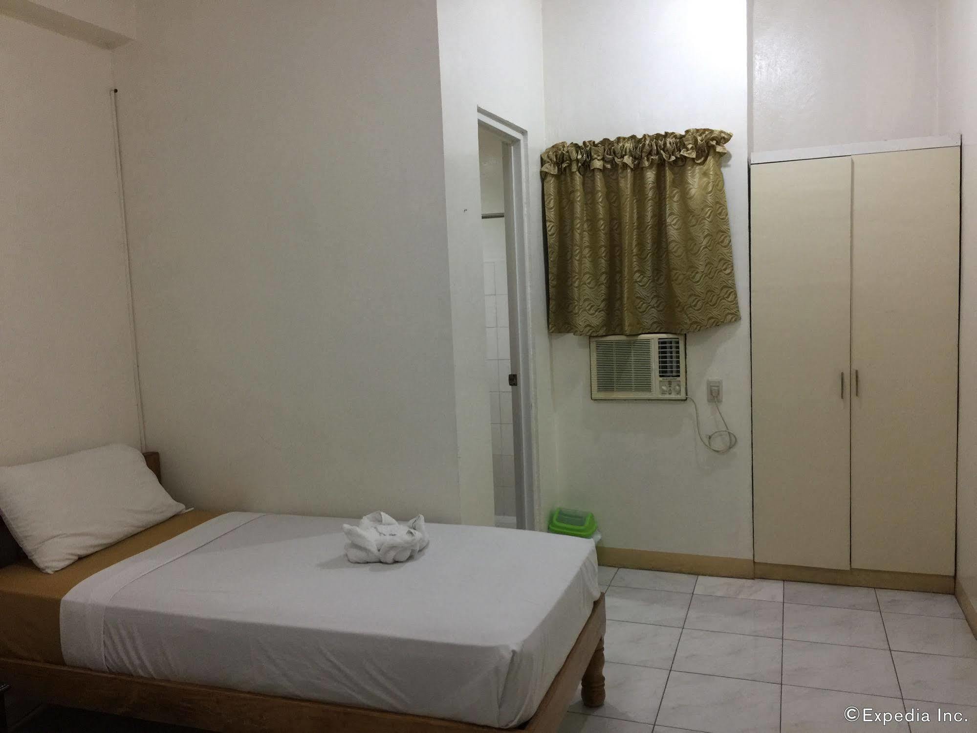 Constrell Pension House Tagbilaran City Ngoại thất bức ảnh